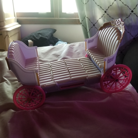 Barbie Chariot Doll Accessory Toy - Picture 3 of 3